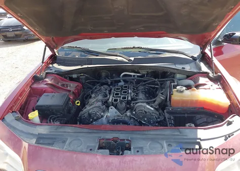 2014 Chrysler 300 z USA, uszkodzony, nr VIN 2C3CCAAG1EH276250